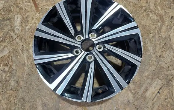 R17 alloy rim
