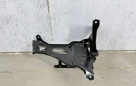 Mini Cooper Countryman F60 Headlight/headlamp mounting bracket 7378746