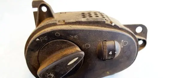 Ford Focus Light switch