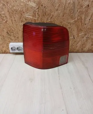 Volkswagen PASSAT B5 Rear/tail lights 3B9945111F