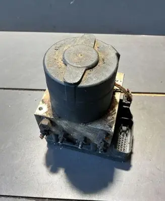 Volkswagen PASSAT B4 ABS Pump 3A0907379 L2U6A18P06 10094603003