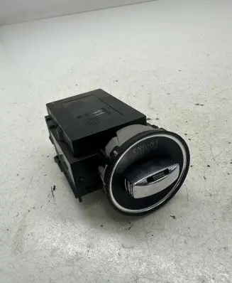 Volkswagen PASSAT B6 Ignition lock 3C0905843Q 33303301