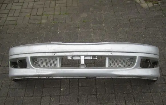Toyota Avensis T220 Front bumper 5211905070