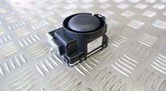 Lexus RX 330 - 350 - 400H Alarm system siren 8904048020