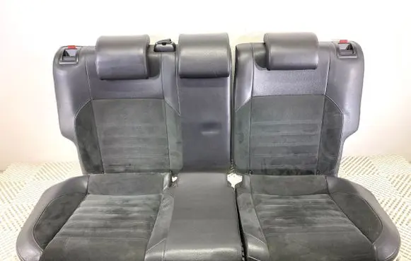Volkswagen Polo V 6R Second row seats 
