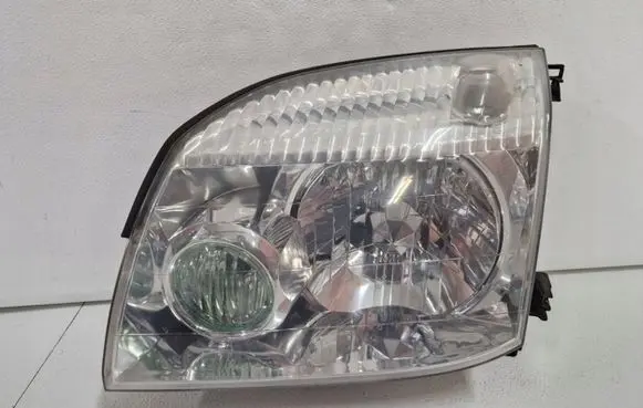 Nissan X-Trail T30 Headlight/headlamp