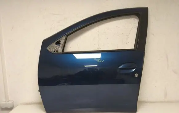 Dacia Duster II Front door 