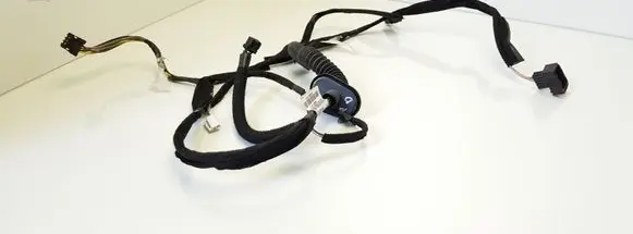 Nissan Primastar Front door wiring loom 8200463885