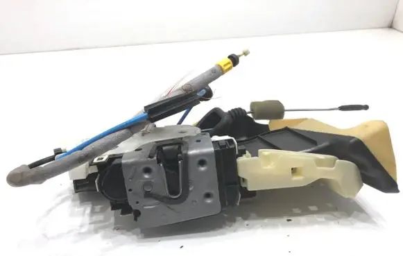 Mercedes-Benz E W212 Front door lock A0997200435