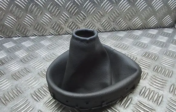 Nissan Qashqai+2 Gear lever shifter trim leather/knob 