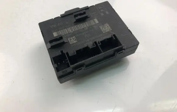 Volkswagen Golf VII Other control units/modules 5Q0959595E