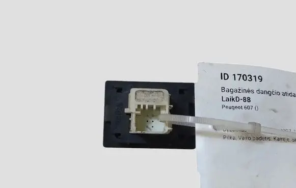 Peugeot 607 Tailgate opening switch 9649666877
