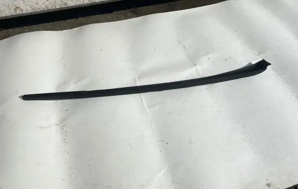 Seat Ibiza IV (6J,6P) Windshield trim 6J0854320A