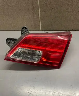 Subaru Legacy Tailgate rear/tail lights 13220072