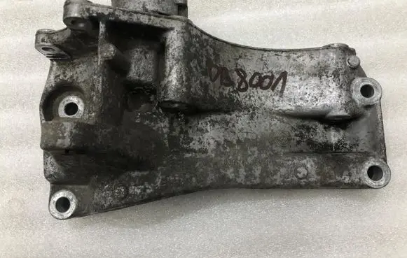 Seat Ibiza III (6L) Generator/alternator bracket 