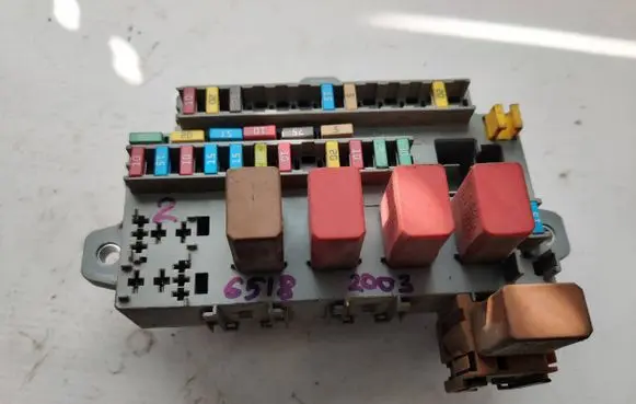 Citroen Jumper Fuse module 1332053080
