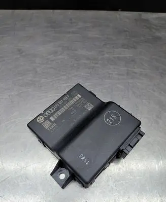 Audi A6 S6 C6 4F Gateway control module 4F0907468F