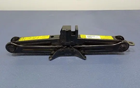 KIA Sportage Lift Jack 09110N7000