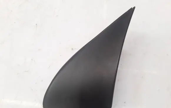 Toyota Corolla E120 E130 Front door trim (molding) X4009949 260704