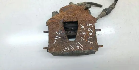 Volkswagen Golf V Front brake caliper