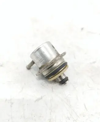 Volkswagen Polo III 6N 6N2 6NF Fuel pressure regulator 036133035A