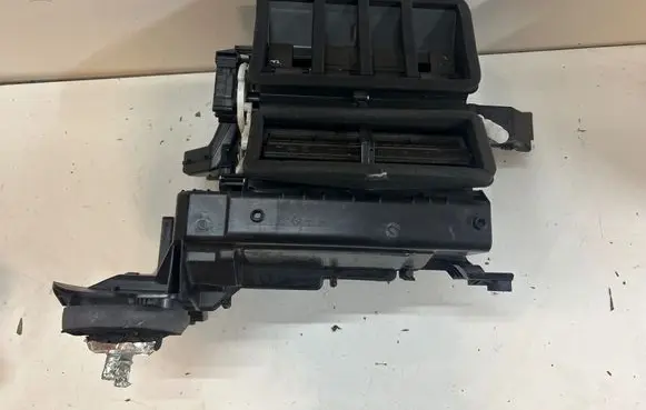 Mazda 3 III Interior heater climate box assembly GA031BJS7 BJS761158