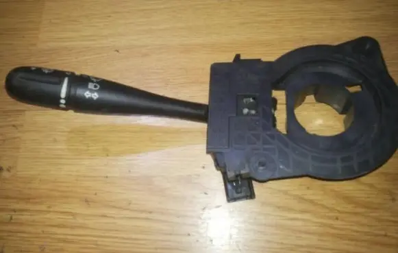Chrysler Voyager Indicator stalk 04685922a