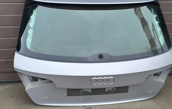 Audi A3 S3 8V Tailgate/trunk/boot lid