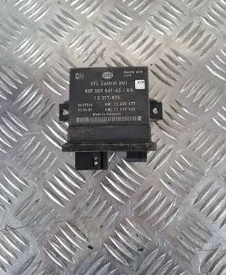 Opel Insignia A Light module LCM 13317876