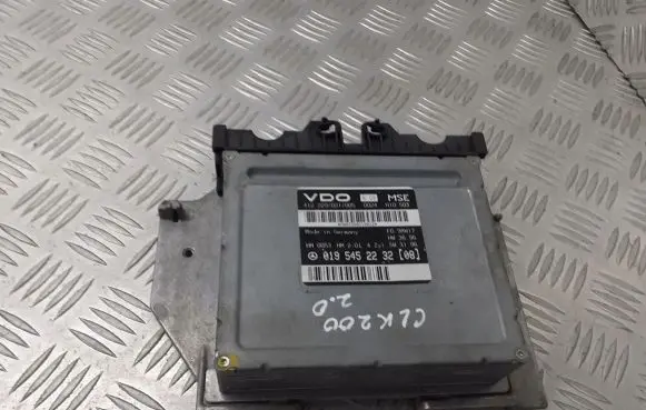 Mercedes-Benz CLK A208 C208 Engine control unit/module 0195452232