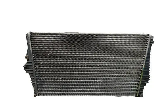 Volvo XC90 Intercooler radiator 31274553