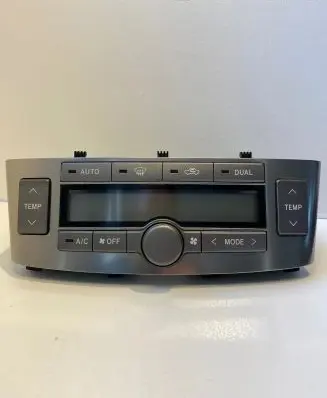 Toyota Avensis T250 Climate control unit 5590005270 MB1465704433