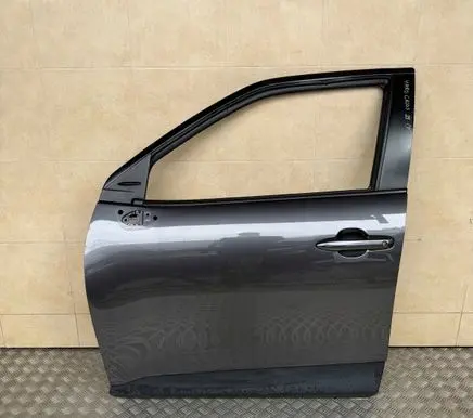Toyota Yaris Cross Front door