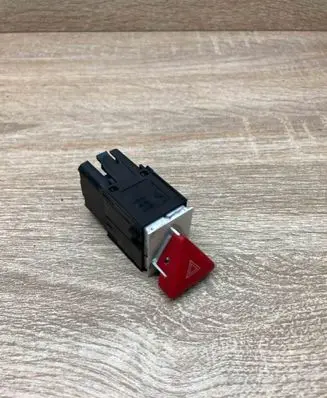 Volkswagen PASSAT B6 Hazard light switch 3C0953509A