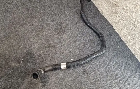 Land Rover Range Rover Evoque L551 Engine coolant pipe/hose K8D27H255AB K8D27H255