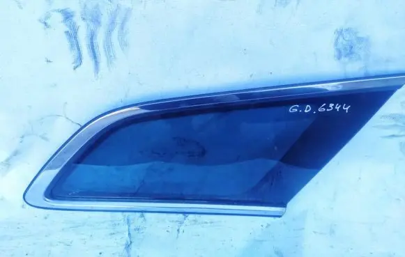Mazda CX-7 Rear side window