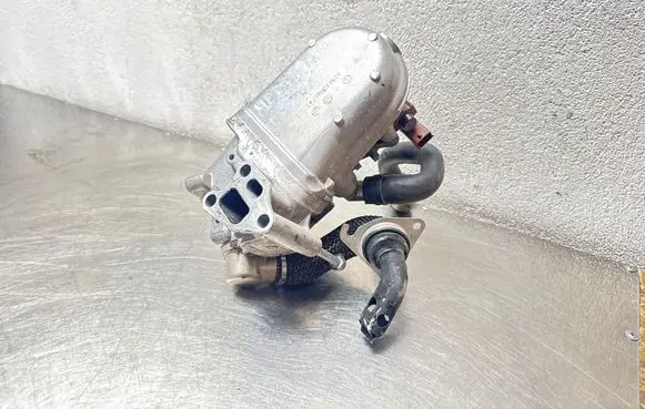Opel Meriva B EGR valve cooler 55226607 009141 70274600