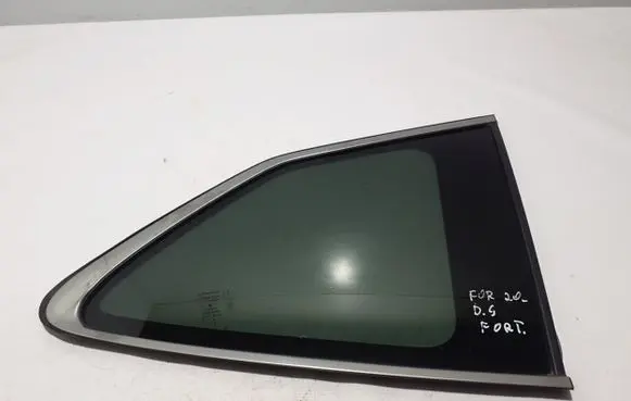 Subaru Forester SK Rear side window 65209SJ060