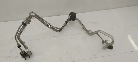 Volvo XC70 Air conditioning (A/C) pipe/hose
