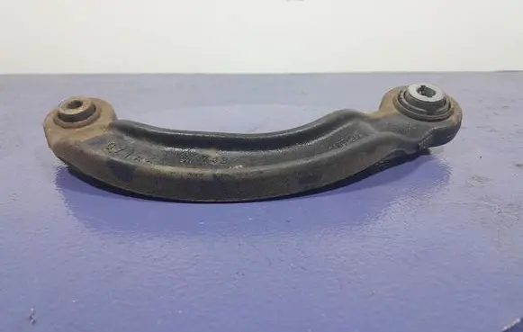 Ford Mondeo MK I Rear control arm G716B5K743
