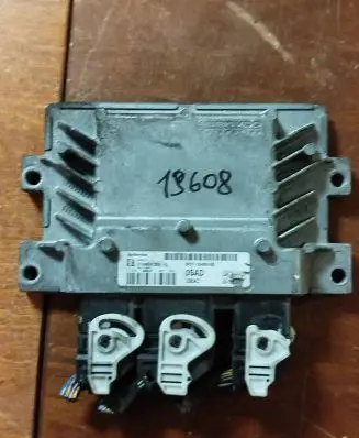 Ford Fiesta Engine control unit/module 8v2112a650sd s180047002d