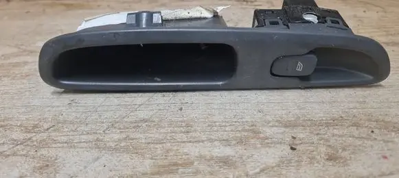 Volvo S80 Electric window control switch 9472275