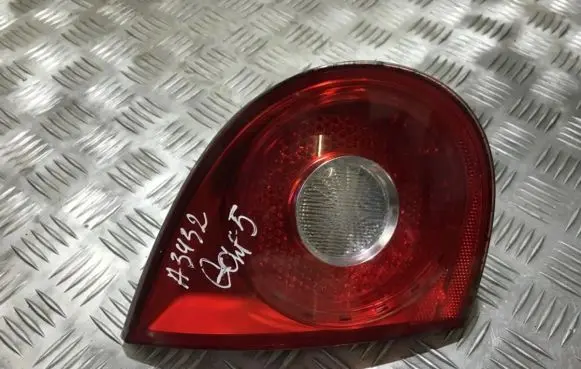 Volkswagen Golf V Tailgate rear/tail lights 1k6945093f