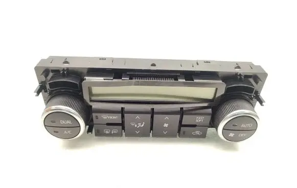 Toyota Auris E180 Climate control unit 55900-02410 544-4A47A
