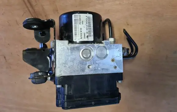 Volvo XC60 ABS Pump 31329137 P31329137