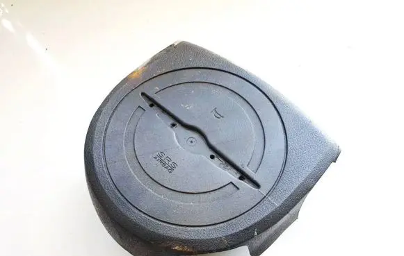 Dodge Magnum Steering wheel airbag