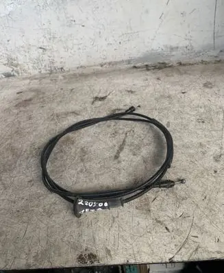 Volkswagen Jetta VI Engine bonnet/hood lock release cable 