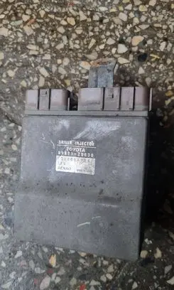 Toyota Corolla E120 E130 Injection control unit/module 8987120030 1310001041