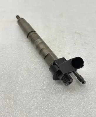 BMW 1 E81 E87 Fuel injector 0986435363 KB5UG3R 01840