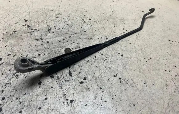 Renault Megane I Front wiper blade arm 7700834483 7700834481